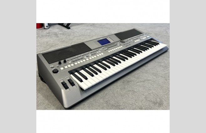 Yamaha PSR-S670 Keyboard, Used (SN:BBZM01054) - Image 4